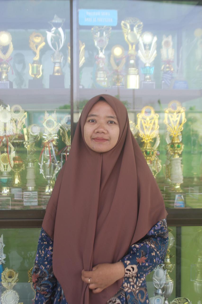 Foto DIYAH NUR WAHYU HIDAYAH S.AK