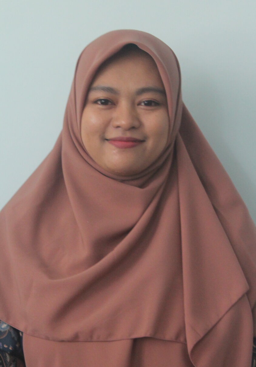 Foto RISYDA ZULFIYATUSH SHOLIHAH S.T